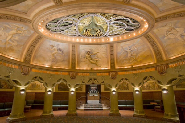 New Amsterdam Theater